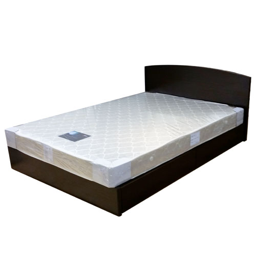 ダブルベッド ニース